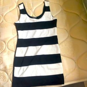 Black and white mini